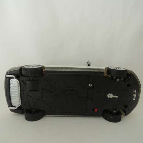 Pair of RASTAR remote control cars - Not tested - No remotes - 27 MHZ