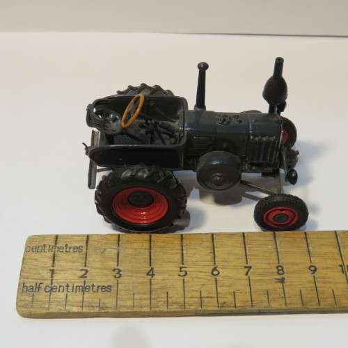 1938 Lanz bulldog tractor model - Universal Hobbies - Scale 1/43