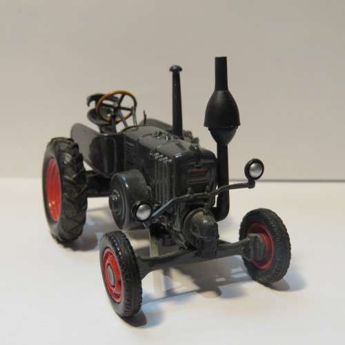 1938 Lanz bulldog tractor model - Universal Hobbies - Scale 1/43