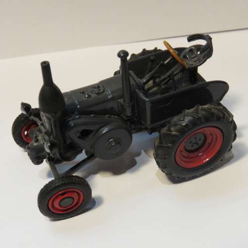 1938 Lanz bulldog tractor model - Universal Hobbies - Scale 1/43