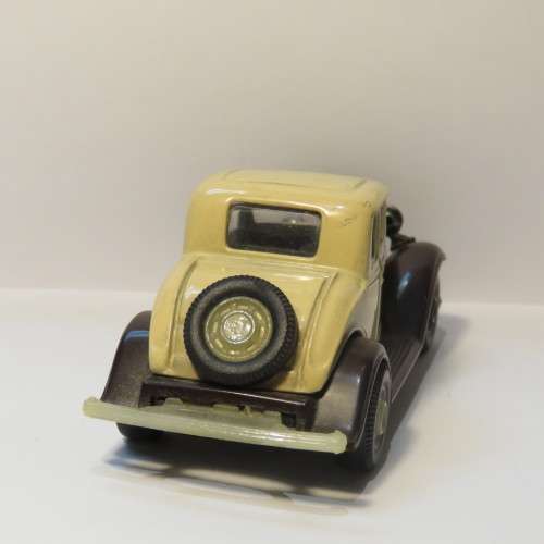 Yatming Veteran car model - Pull back action