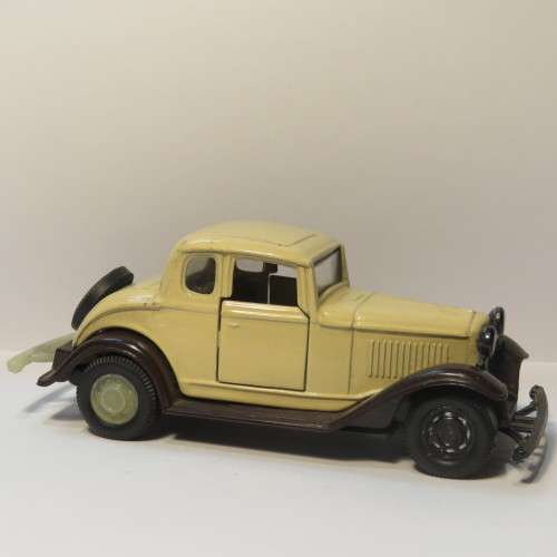Yatming Veteran car model - Pull back action