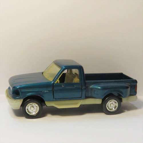 Road Champs Ford F150 pickup truck model