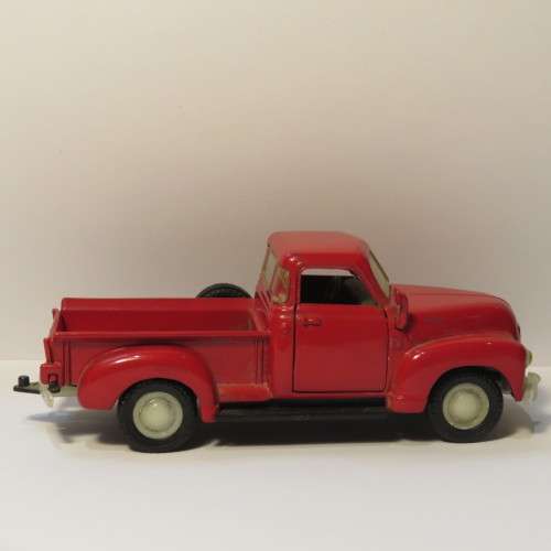 Road Champs Chevrolet C3100 pickup truck model