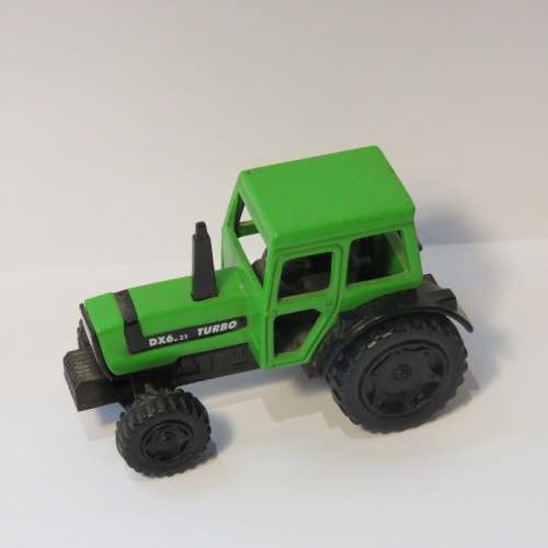 Siku #0843 Dx6 Turbo tractor