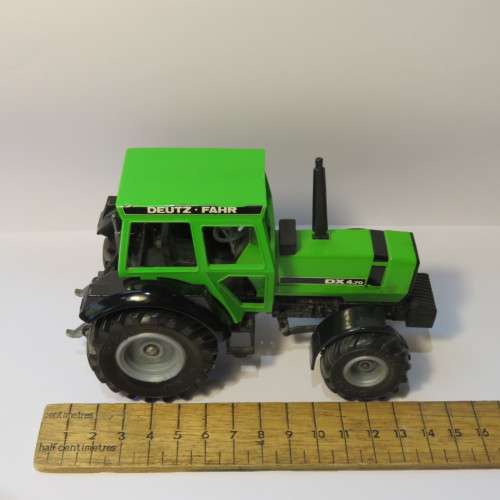Siku #2344 Deutz-Fahr DX 4.70 die-cast tractor