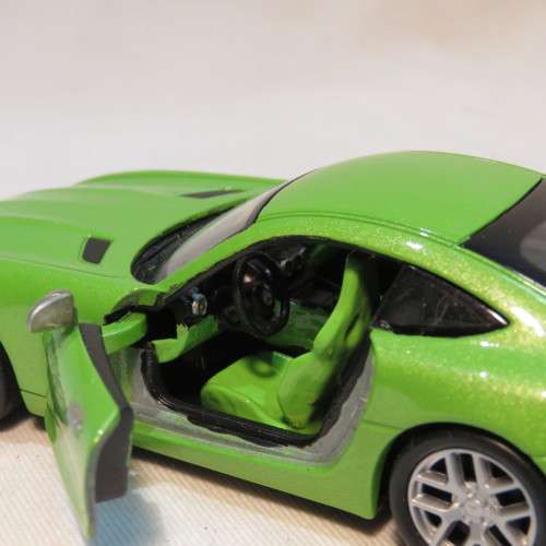 Welly Mercedes-Benz AMG GT model car - Scale 1/36 - Pull back action