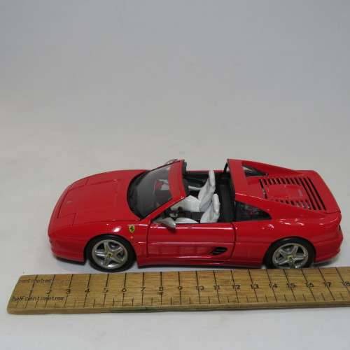 Bburago Ferrari F355 Challenge model car - Scale 1/24