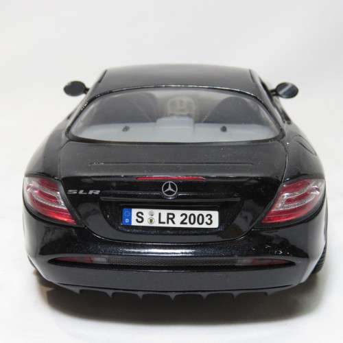 Maisto Mercedes-Benz SLR McLaren model car - Scale 1/18