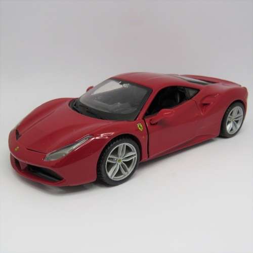 Bburago Ferrari 488 GTB model car - Scale 1/32