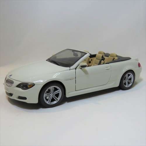 Maisto BMW M6 Cabriolet model car - Scale 1/18