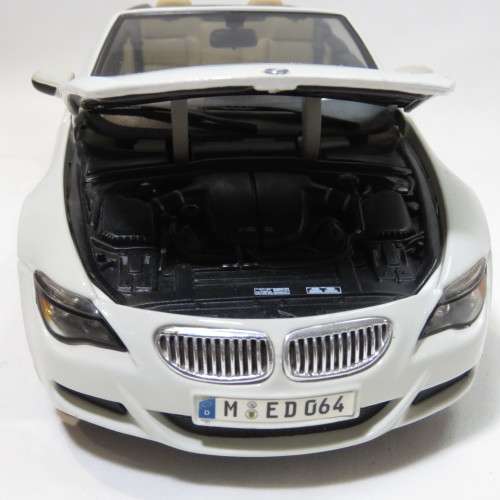 Maisto BMW M6 Cabriolet model car - Scale 1/18