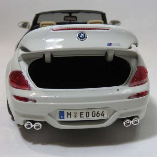 Maisto BMW M6 Cabriolet model car - Scale 1/18