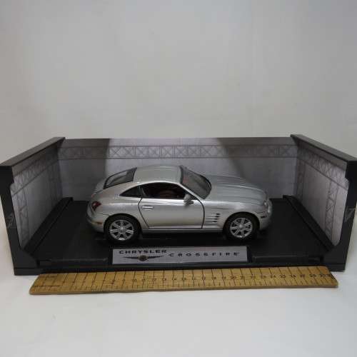 Motor Max Chrysler Crossfire model car - Scale 1/18 in box