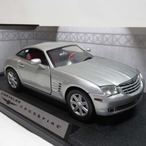 Motor Max Chrysler Crossfire model car - Scale 1/18 in box