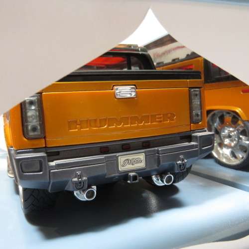 Maisto Playerz Hummer H2 SUT Concept model car in box - Scale 1/18