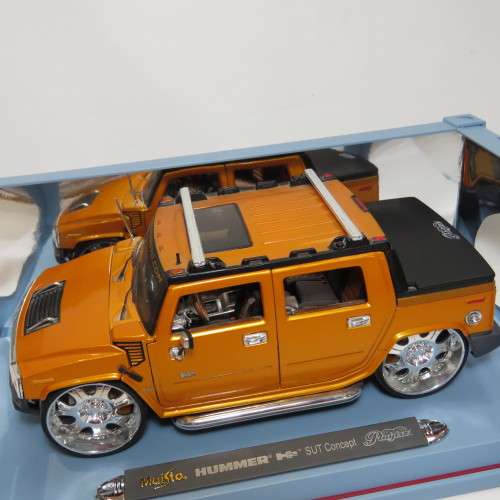 Maisto Playerz Hummer H2 SUT Concept model car in box - Scale 1/18