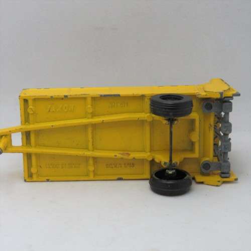 Yaxon die-cast farm trailer - Scale 1/43