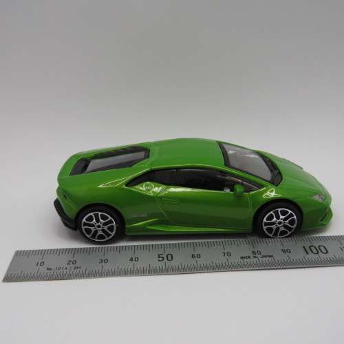Bburago Lamborghini Huracan LP 610-4 model car - Scale 1/43