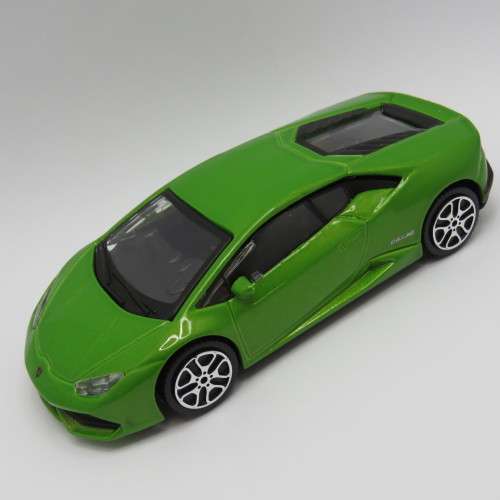 Bburago Lamborghini Huracan LP 610-4 model car - Scale 1/43