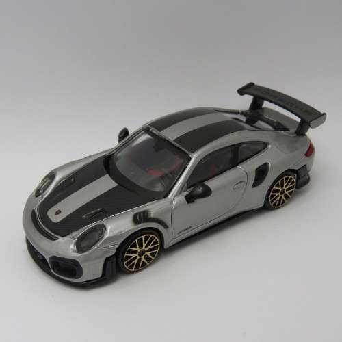Bburago Porsche 911 GT2 RS model car - Scale 1/43
