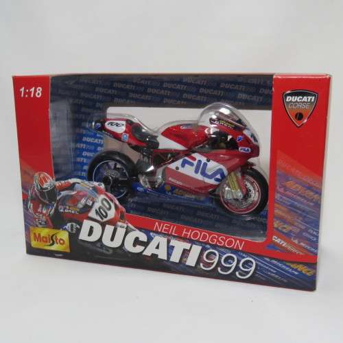 Maisto Ducati 999 die-cast motorcycle - # 100 Neil Hodgson - Scale 1/18 in box