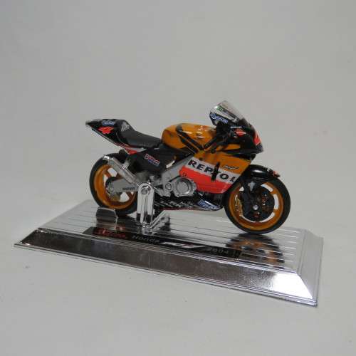 Saico 2004 Honda RCV 211 Repsol MotoGP die-cast motorcycle - #4 Alex Barros - Scale 1/18 in box