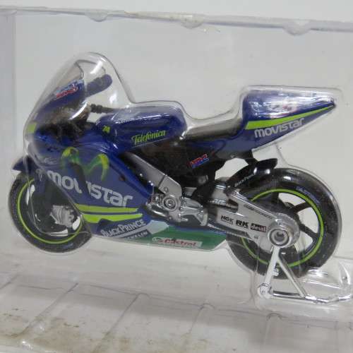 Maisto 2005 Honda RC211V Movistar MotoGP die-cast motorcycle - #33 Marco Melandri - Scale 1/18