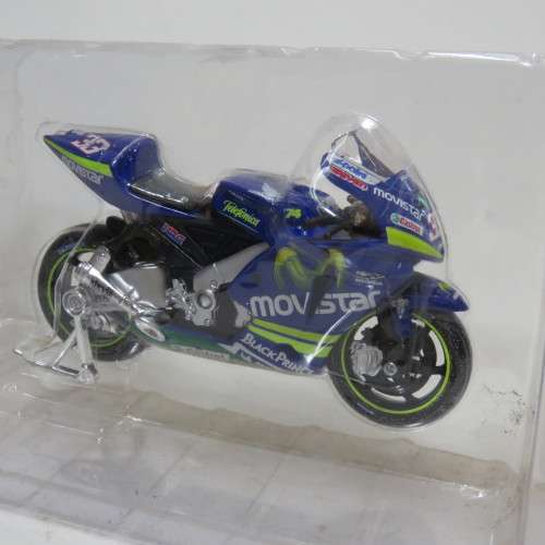 Maisto 2005 Honda RC211V Movistar MotoGP die-cast motorcycle - #33 Marco Melandri - Scale 1/18