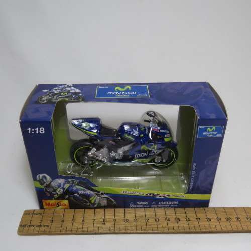Maisto 2005 Honda RC211V Movistar MotoGP die-cast motorcycle - #15 Sete Gibernau - Scale 1/18