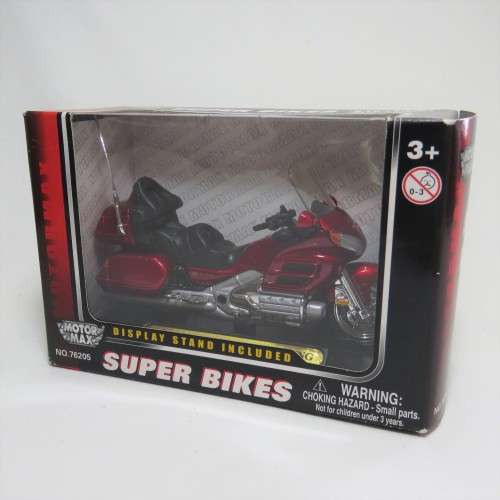 Motor Max 2002 Honda Gold wing die-cast motorcycle - Scale 1/18 in box