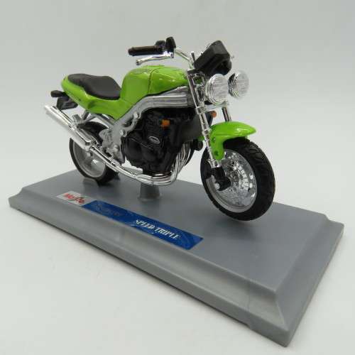 Maisto Triumph Speed Triple die-cast motorcycle - scale 1/18 in box