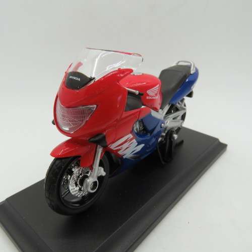Maisto Honda CBR 600 F die-cast motorcycle - Scale 1/18 in box