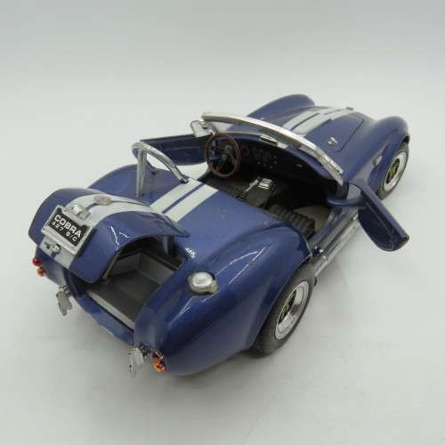 Road Legends Shelby Cobra 427 SK model car - scale 1/18