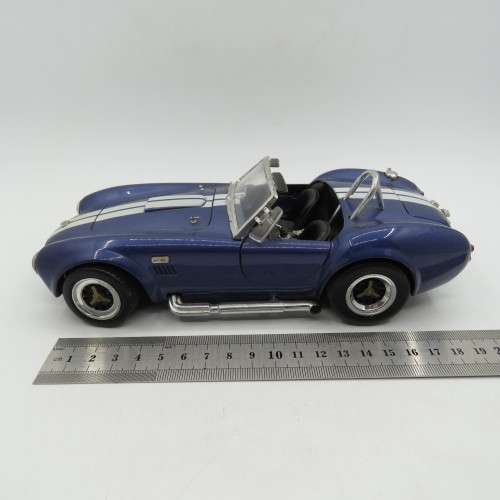 Road Legends Shelby Cobra 427 SK model car - scale 1/18