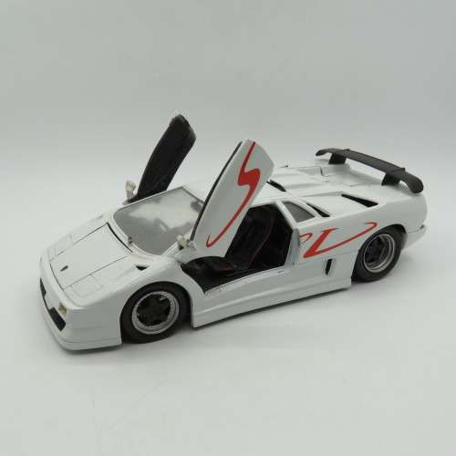 Maisto Lamborghini Diablo SV white model car - scale 1/18 - wiper missing