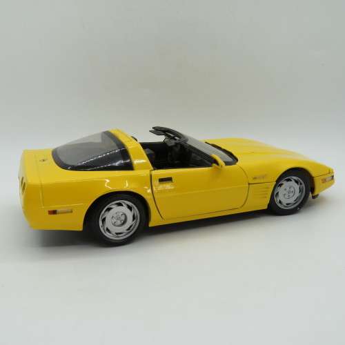 Maisto Corvette ZR-1 model car - Scale