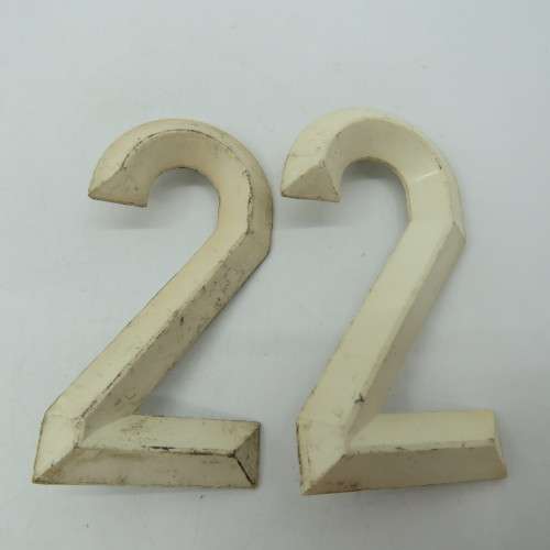 Vintage plastic and aluminum number plate numbers - CX2522