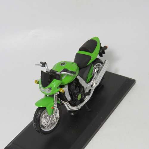 Maisto Kawasaki Z1000 die-cast motorcycle - Scale 1/18 in box