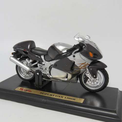 Maisto Suzuki GSX 1300 r die-cast motorcycle - Scale in box