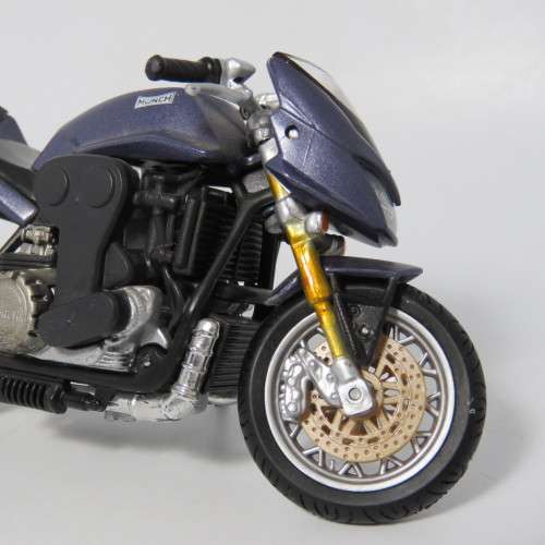 Maisto Munch Mammut 2000 die-cast motorcycle - scale 1/18