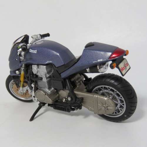 Maisto Munch Mammut 2000 die-cast motorcycle - scale 1/18
