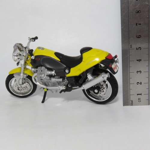Maisto Moto Guzzi V10 Centauro die-cast motorcycle - scale 1/18
