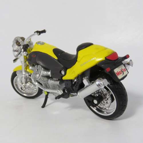 Maisto Moto Guzzi V10 Centauro die-cast motorcycle - scale 1/18