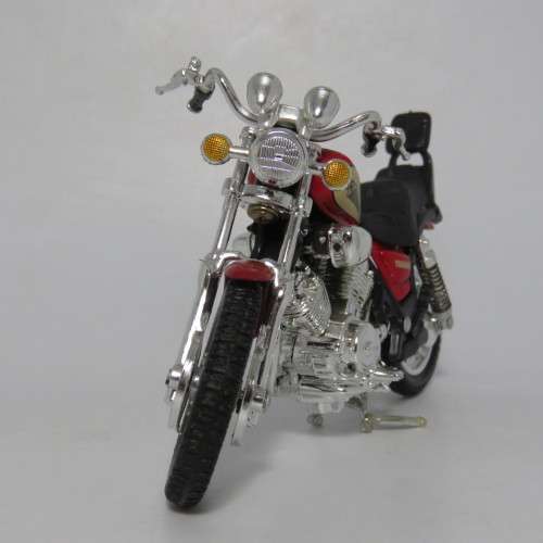 Maisto Yamaha Virago die-cast motorcycle - scale