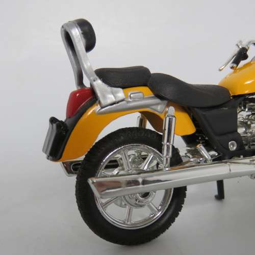 Maisto Honda Fbc Valkyrie die-cast motorcycle - scale 1/18