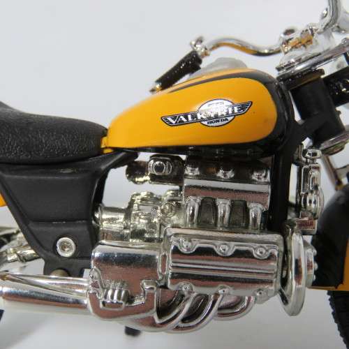 Maisto Honda Fbc Valkyrie die-cast motorcycle - scale 1/18