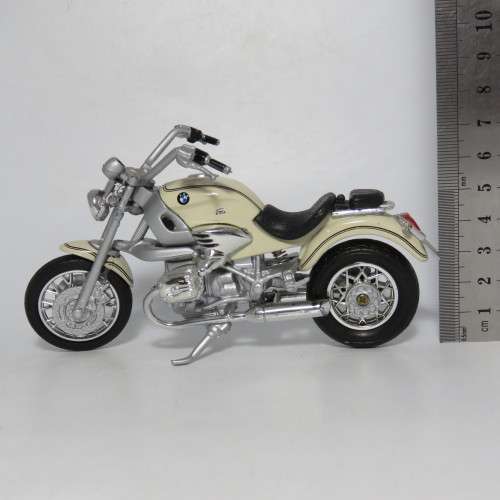 BMW R1200 C die-cast motorcycle - James Bond 007 - scale 1/18