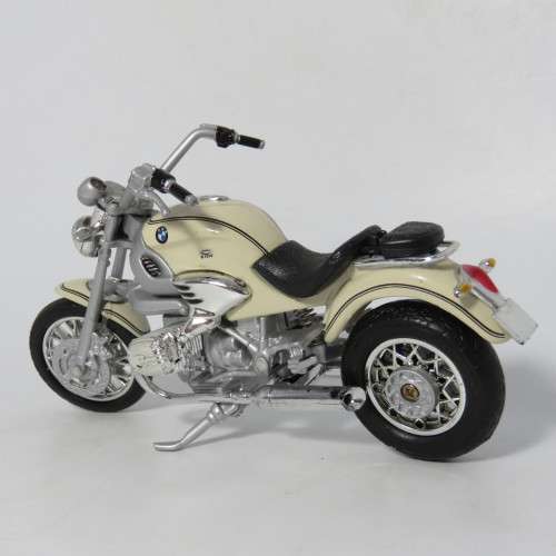 BMW R1200 C die-cast motorcycle - James Bond 007 - scale 1/18