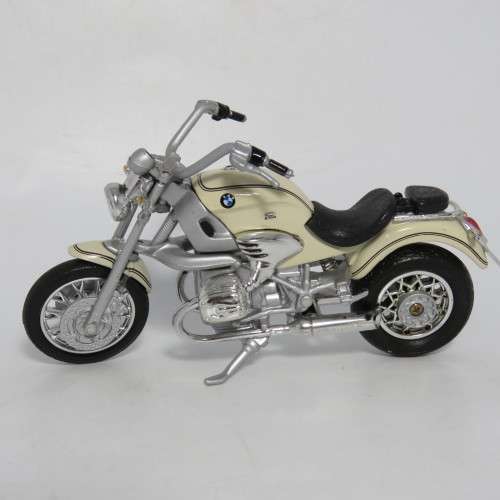 BMW R1200 C die-cast motorcycle - James Bond 007 - scale 1/18